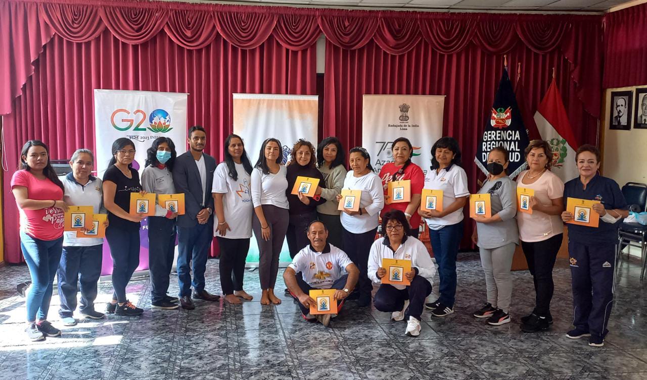 Yoga event in connection with 60th anniversary of Diplomatic relation between Peru and India, was organised in collaboration the Regional Health Department, Arequipa